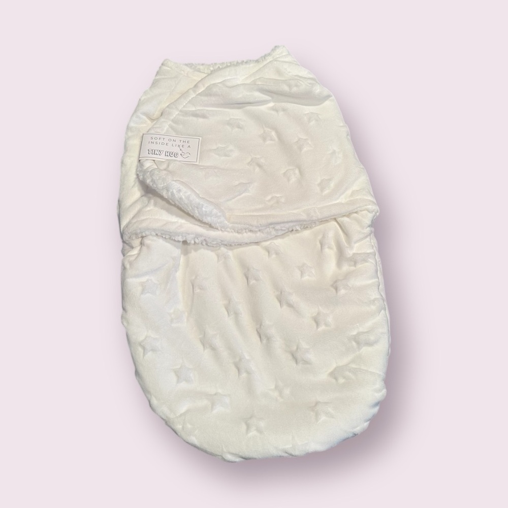 NWT White Tiny Hug Baby Swaddle Star Print Newborn